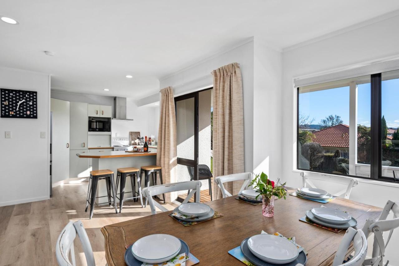 Family Perfect, Winter Getaway, Secure Yard, Parking, Mountain Bikes, Arcade Villa Rotorua Dış mekan fotoğraf